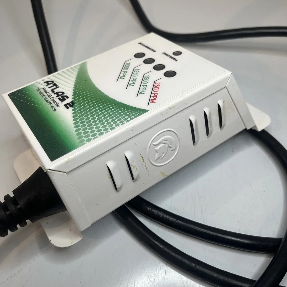 Titan Controls Atlas 2, Preset CO2 Monitor/Controller